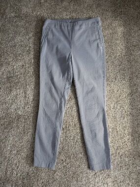 TOMMY HIMFIGER Striped Slim Ankle Pant in Sea Blue/White